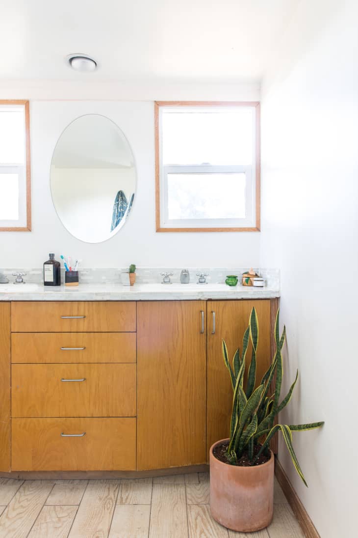Use Toothpaste to Clean Bathroom Sink Apartment Therapy